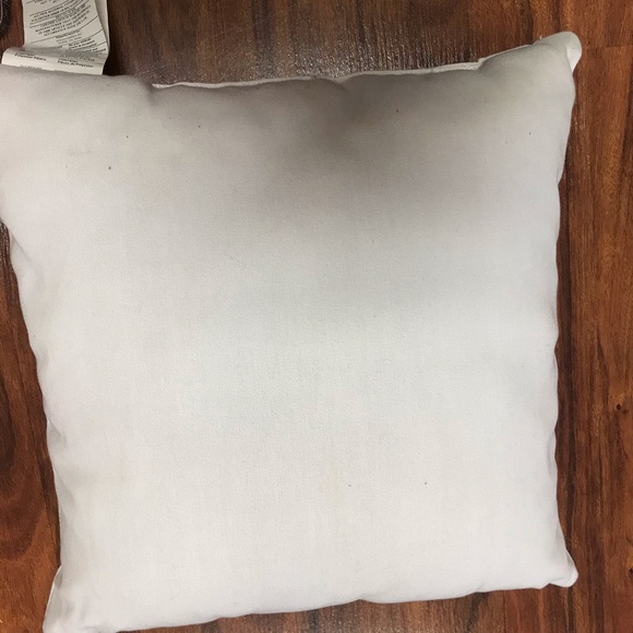 Decorative pillows 🎈 - Picture 3 of 7